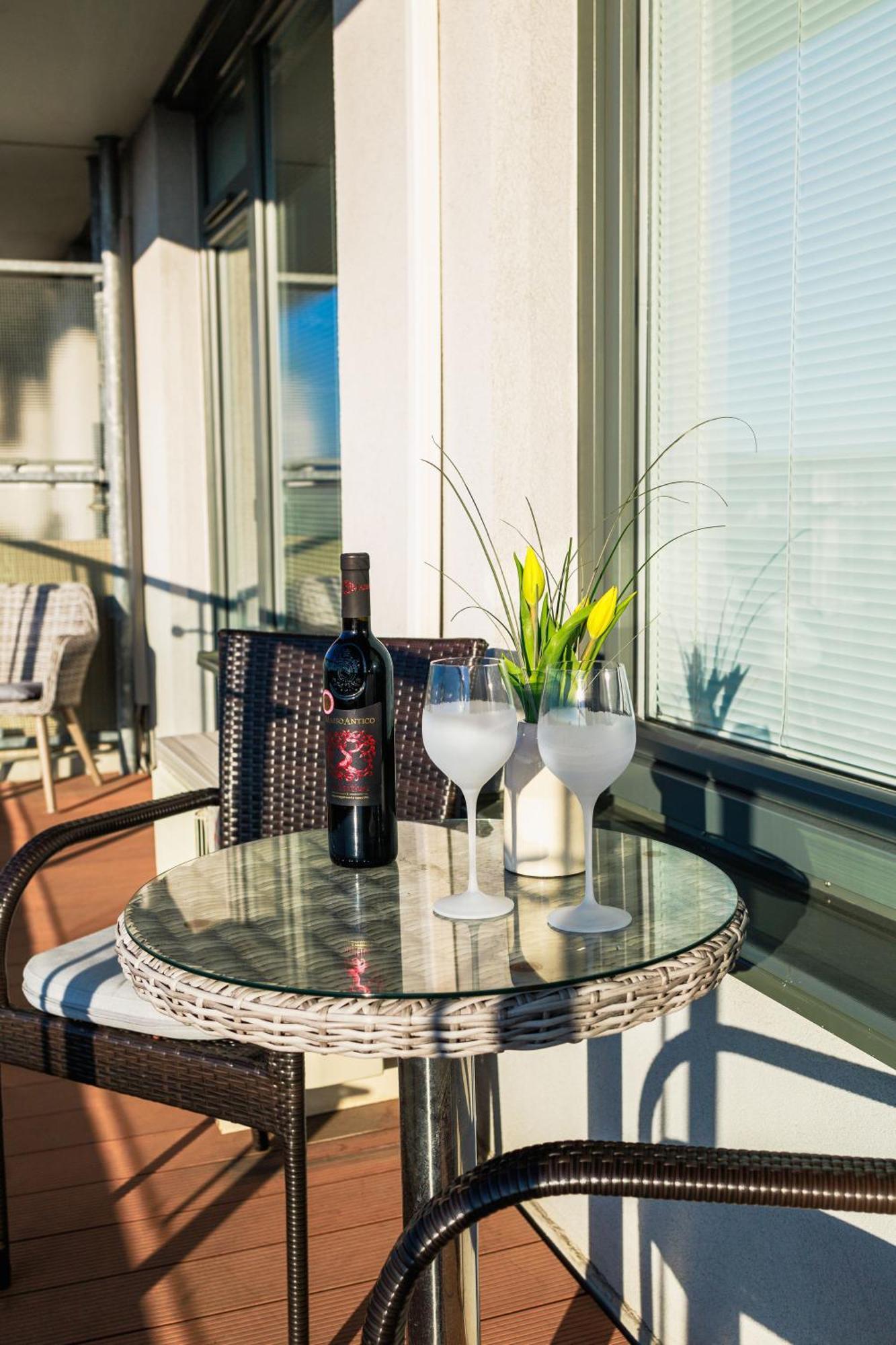 Sunny Apartment With Amazing Terrace On The 13Th Floor Near City Center ブラチスラヴァ エクステリア 写真