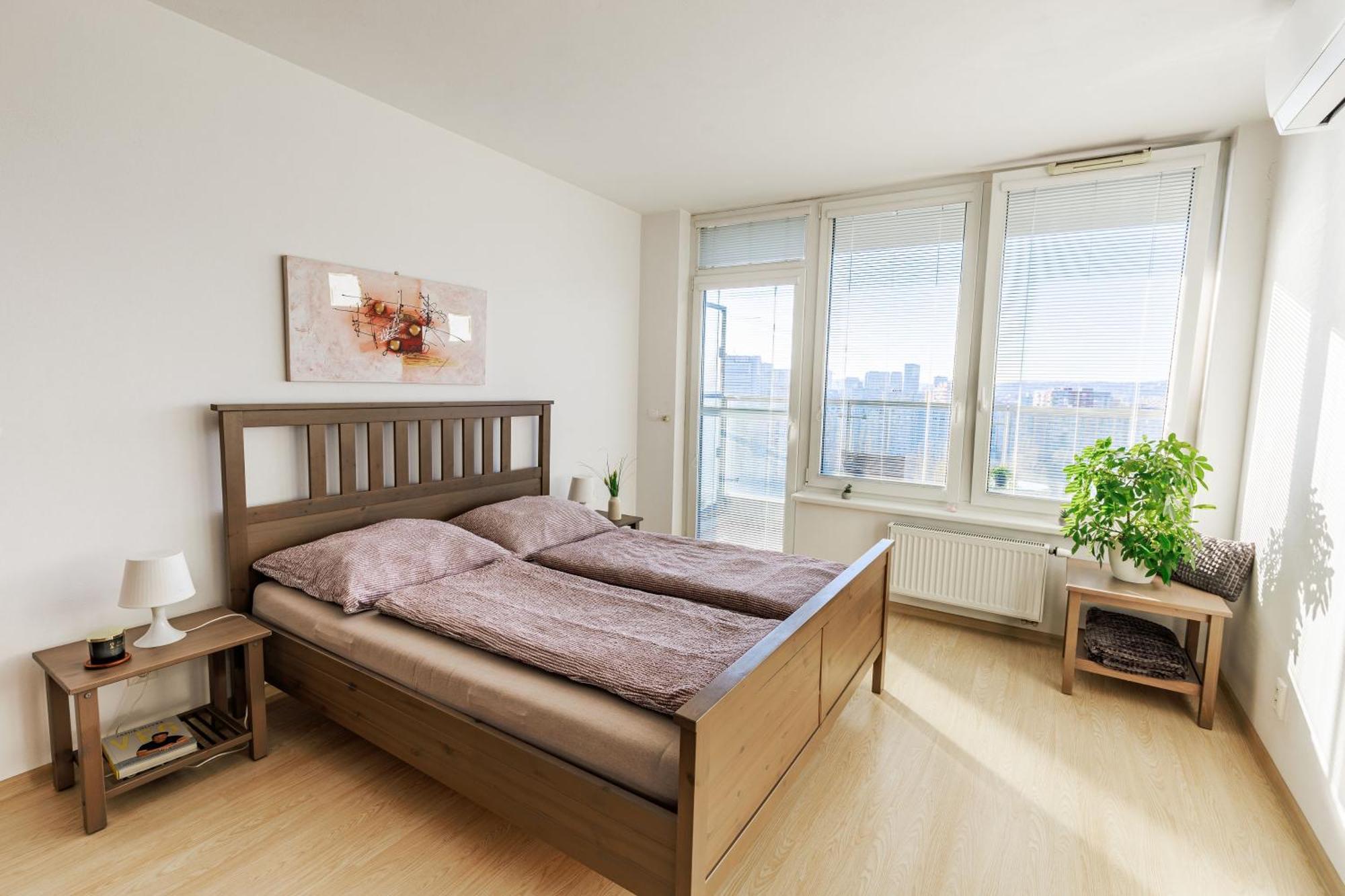 Sunny Apartment With Amazing Terrace On The 13Th Floor Near City Center ブラチスラヴァ エクステリア 写真